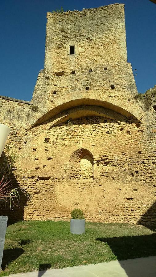 Le Vieux Chateau Airvault Exterior photo